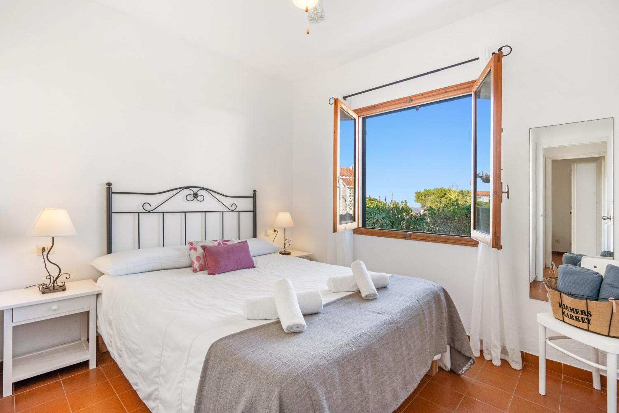 Apartamento La Brisa Arenal d'en Castell Esterno foto